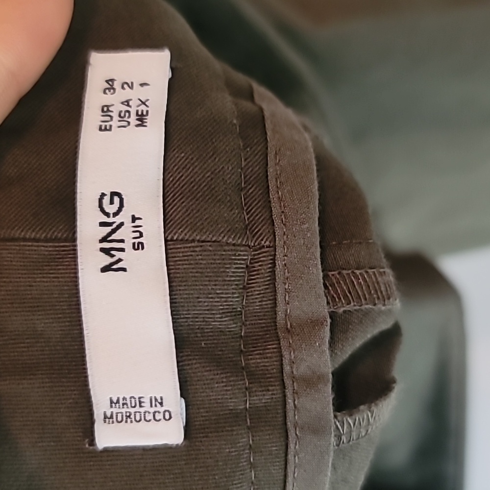Front slit pants - Picture 11 of 14